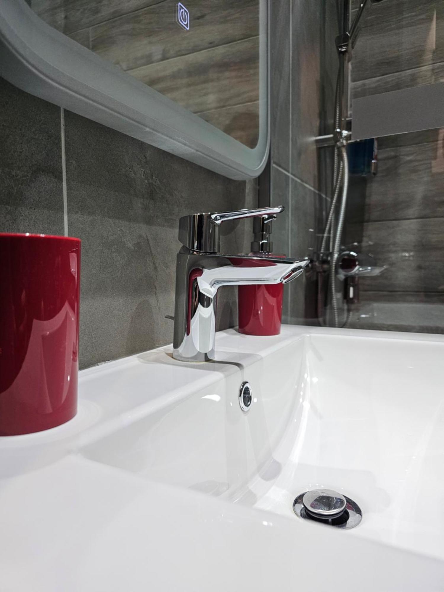 Dione Luxury Business Suite In The Heart Of Aten Exteriör bild