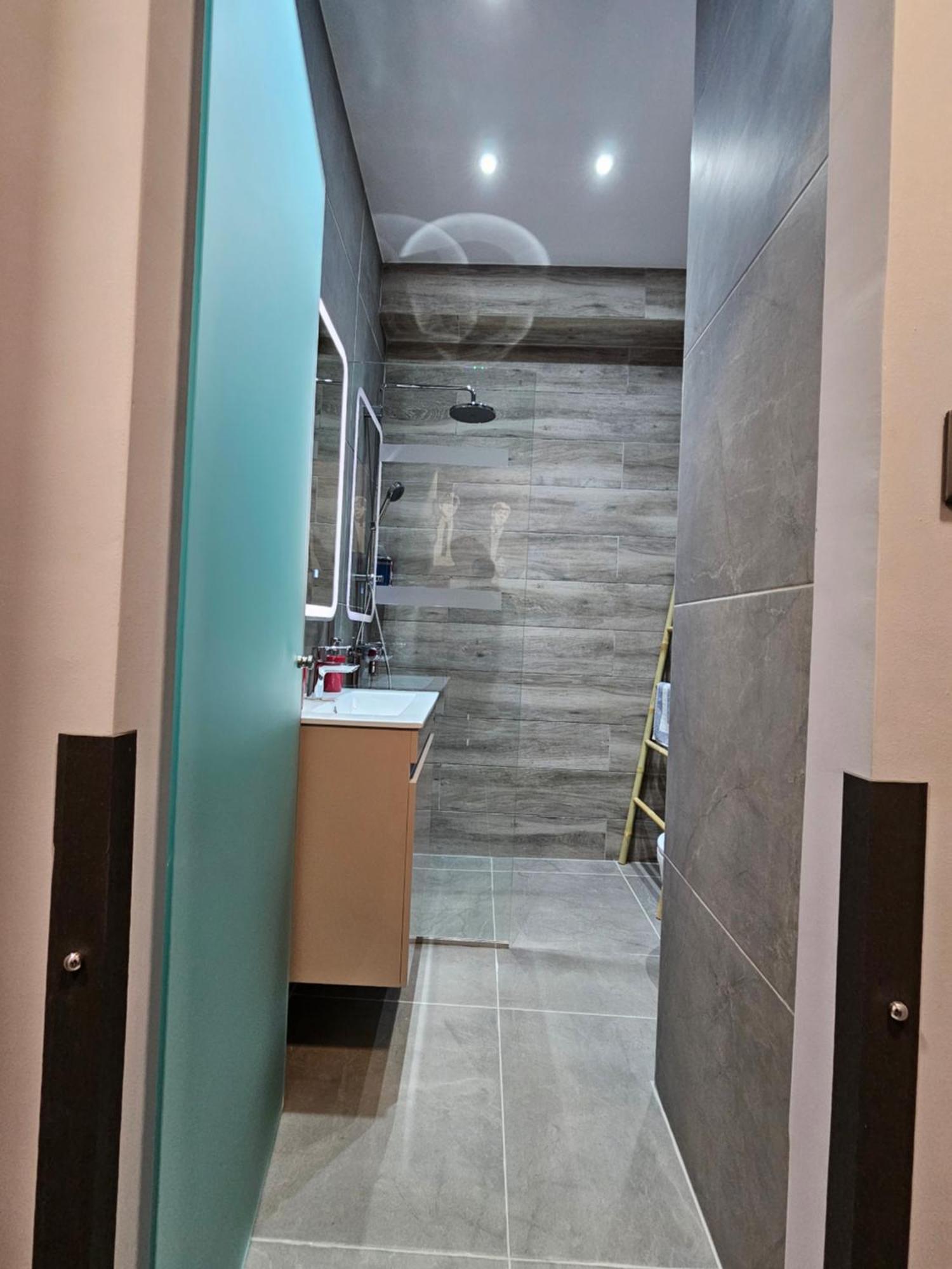 Dione Luxury Business Suite In The Heart Of Aten Exteriör bild