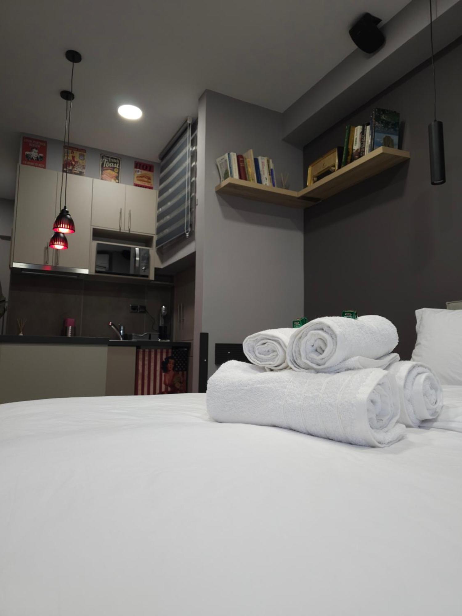 Dione Luxury Business Suite In The Heart Of Aten Exteriör bild