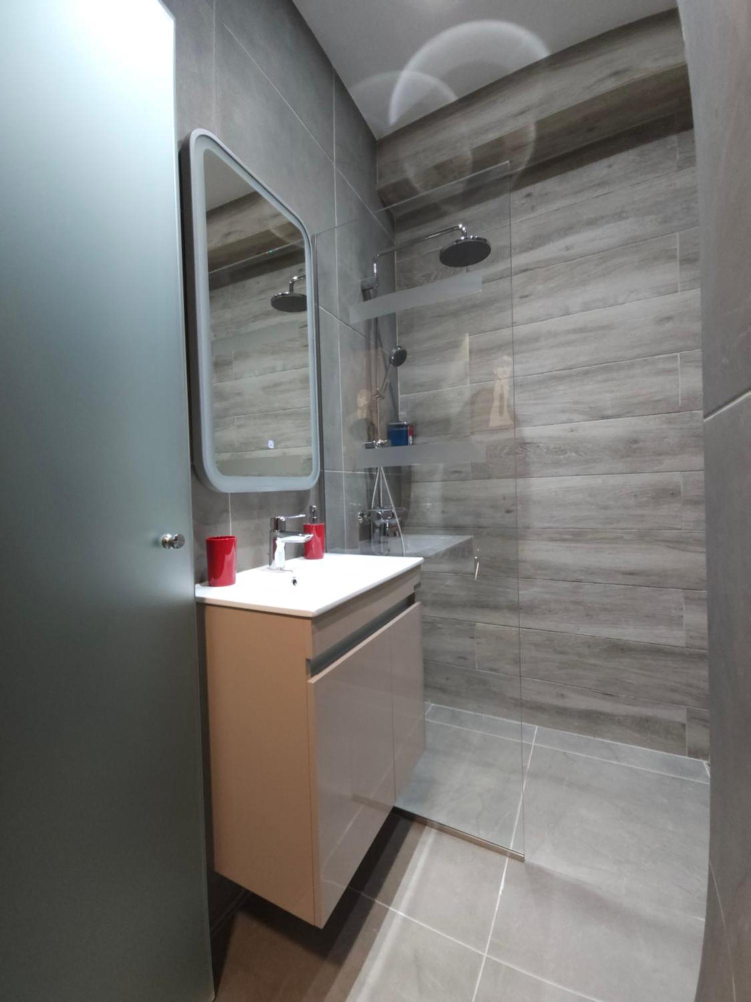 Dione Luxury Business Suite In The Heart Of Aten Exteriör bild