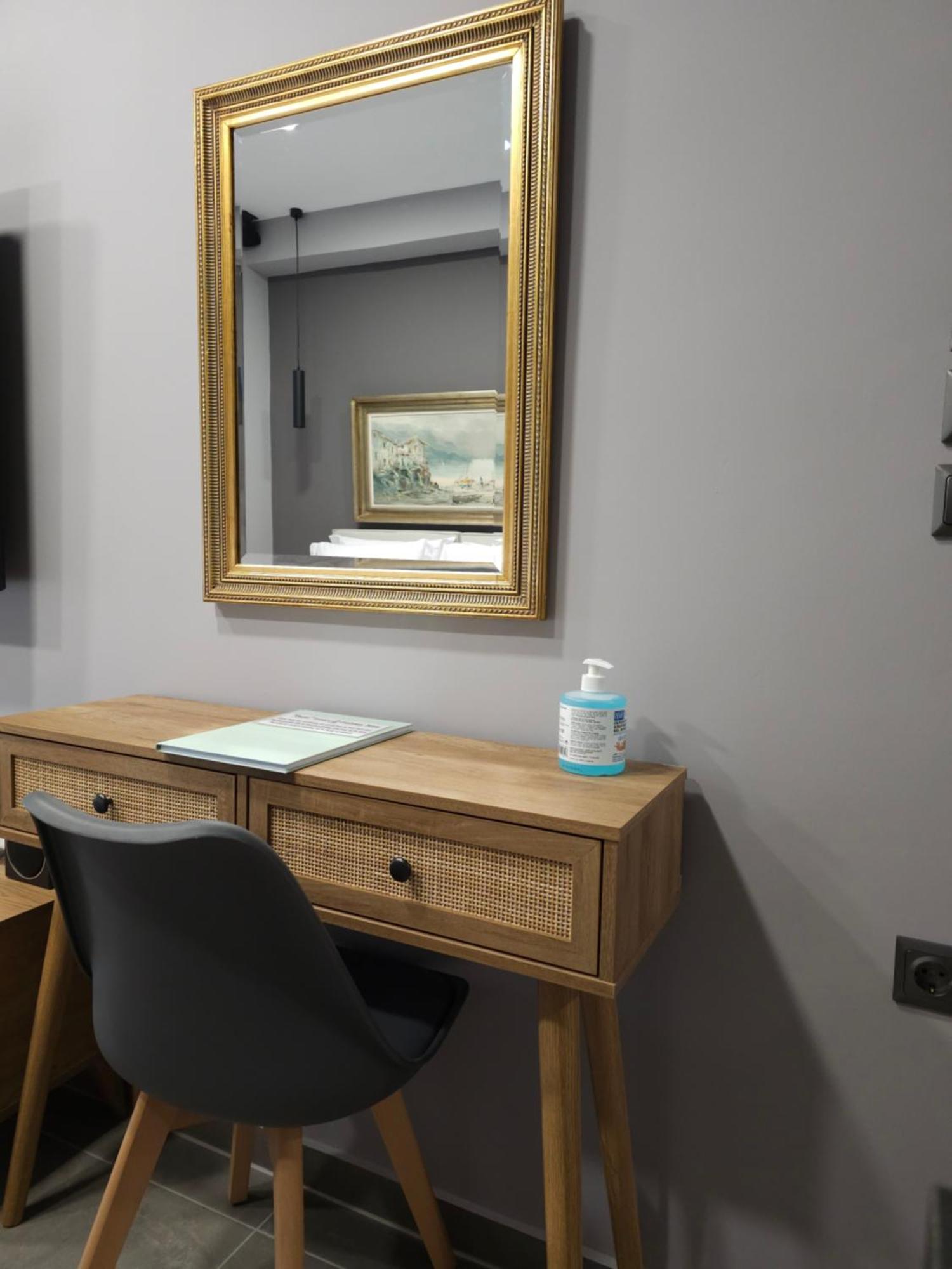 Dione Luxury Business Suite In The Heart Of Aten Exteriör bild